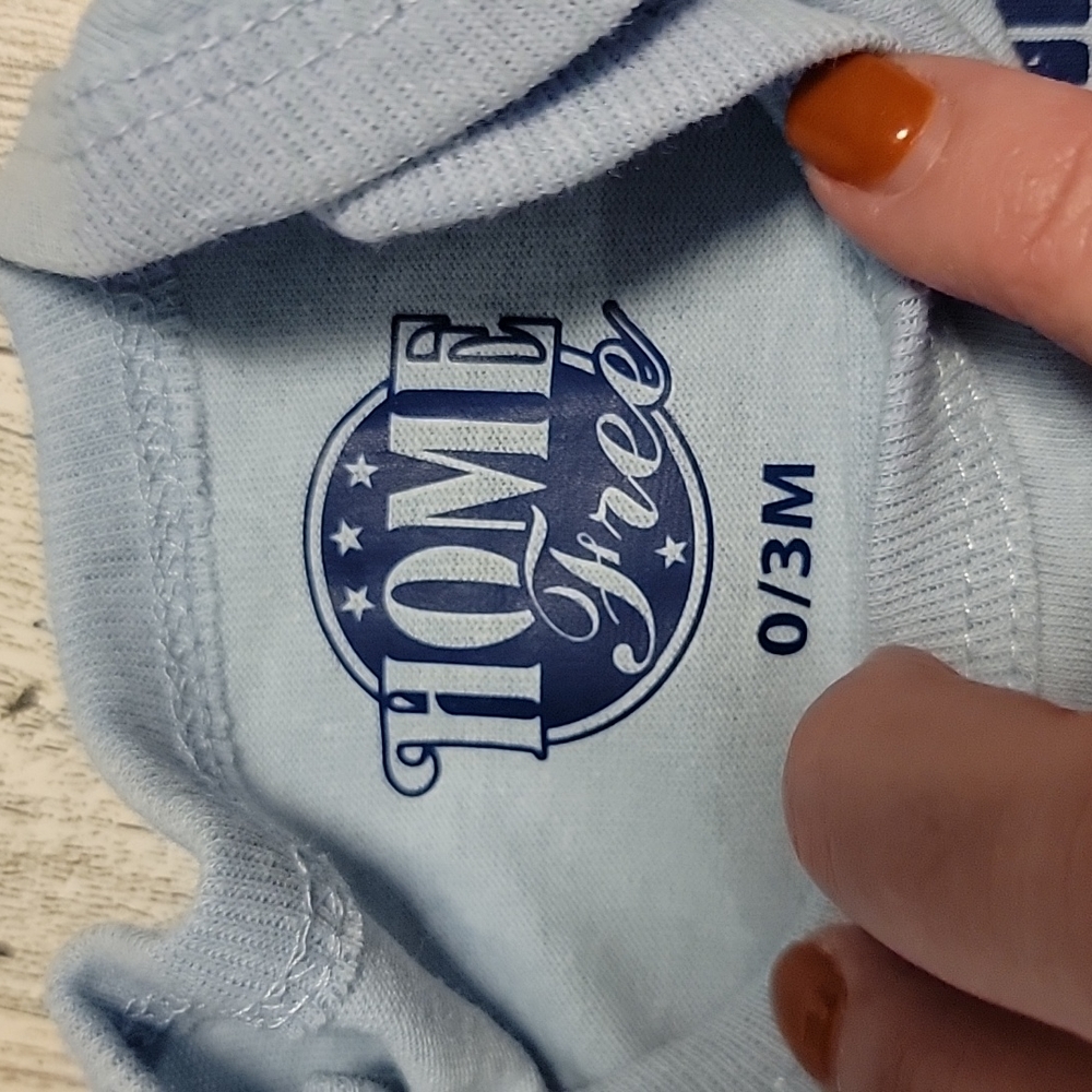NWT Home Free Ultra Soft Set Of Onsies North Carolina Print Size 0 to 3 Months - Picture 4 of 7